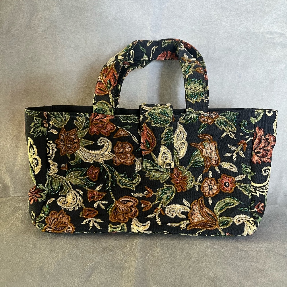 Floral Beaded Tapestry Handbag